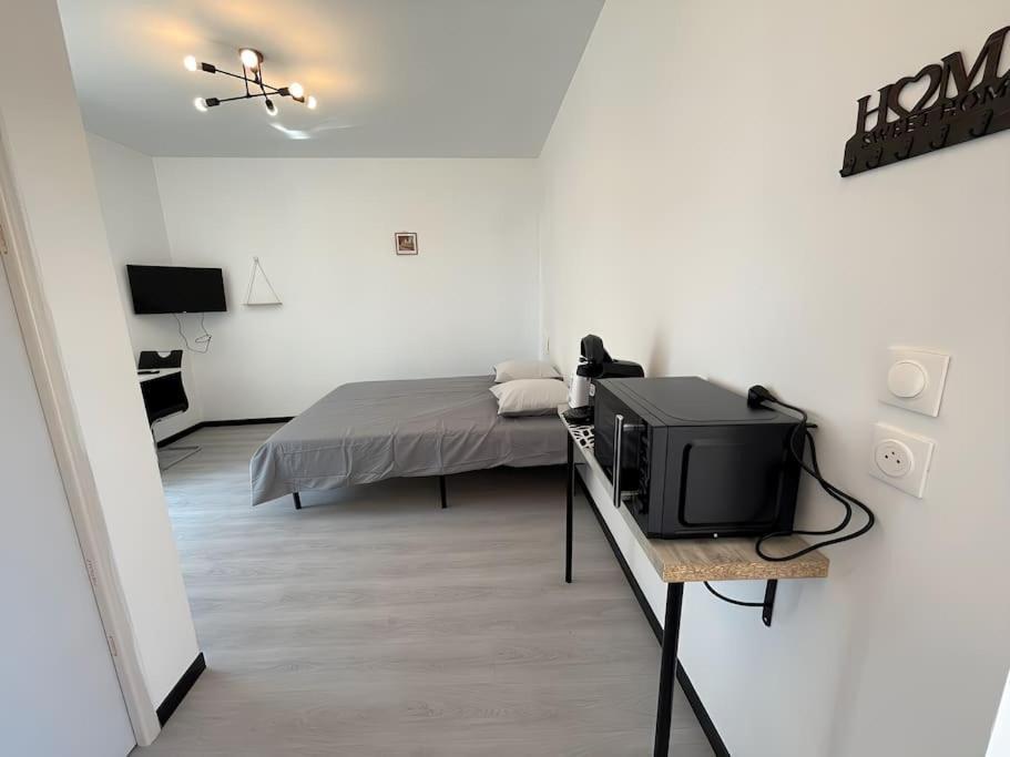 Studio B2 20M2 Cosy 5Min A Pied Des Gares Руан Екстериор снимка